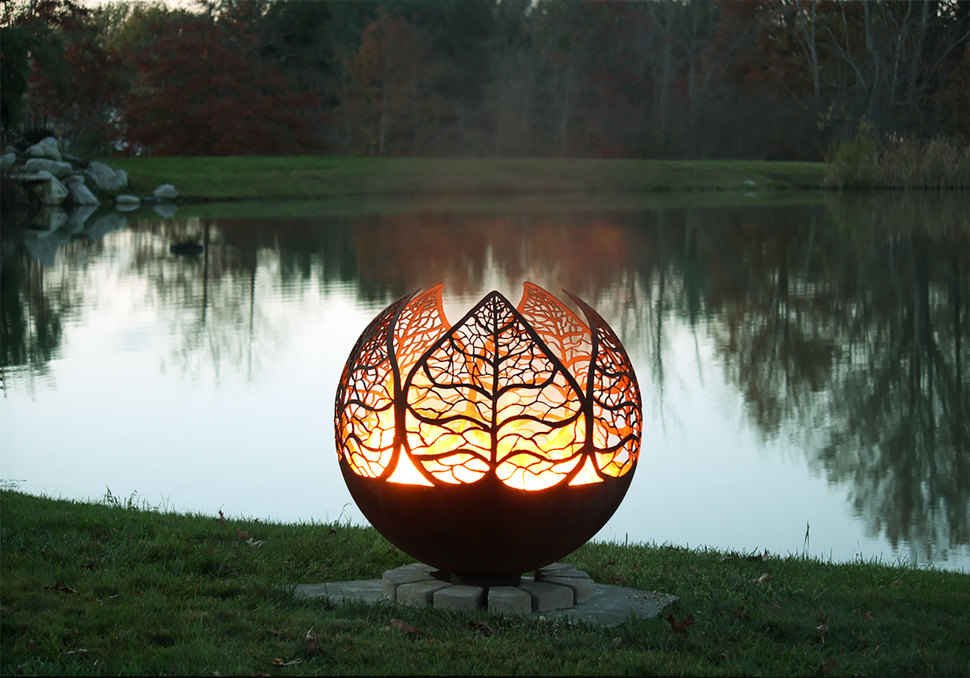 Fall Leaf Fire Pit Idea