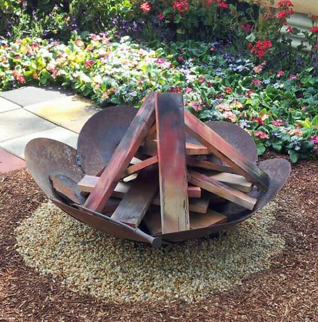 Flower Cast Iron Fire Pit 