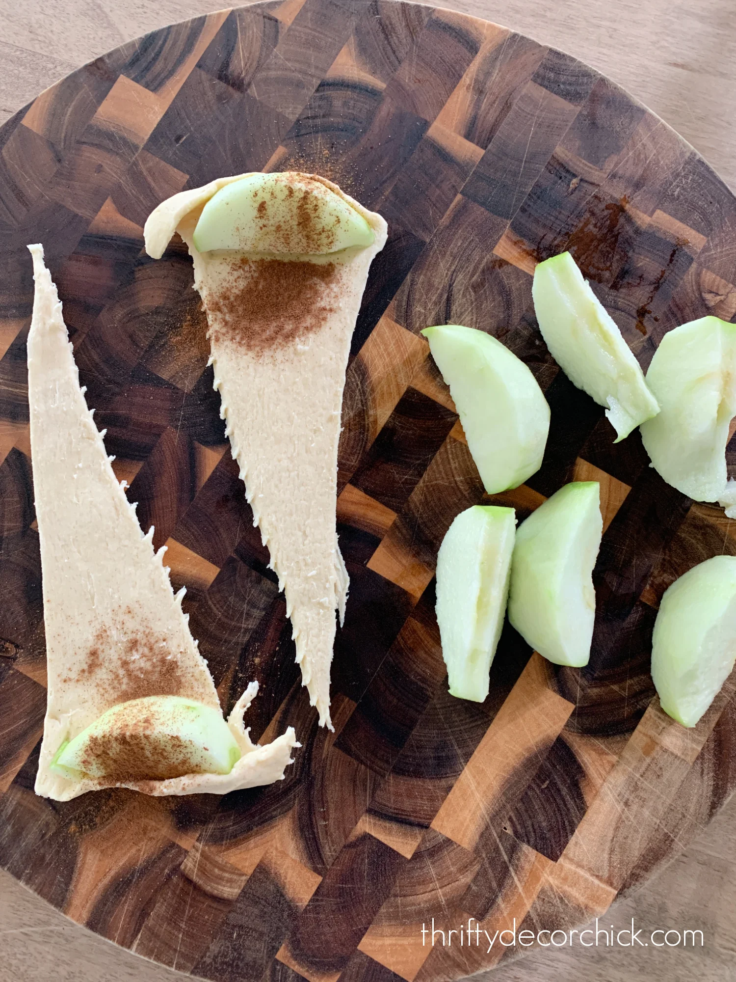 crescent cinnamon apple dumplings