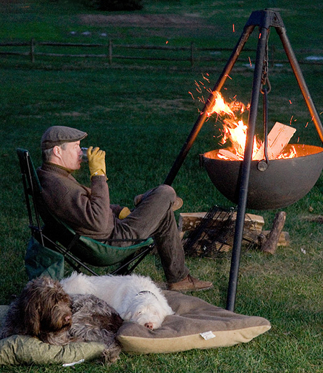 hanging-fire-pit-setup-cowboy-cauldron.jpg