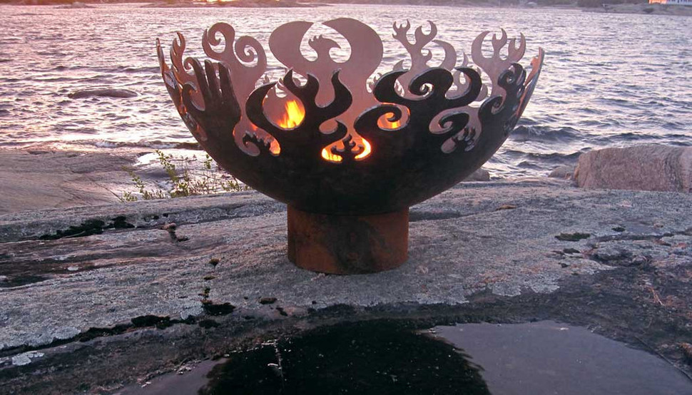 Artsy Fire Pit Idea