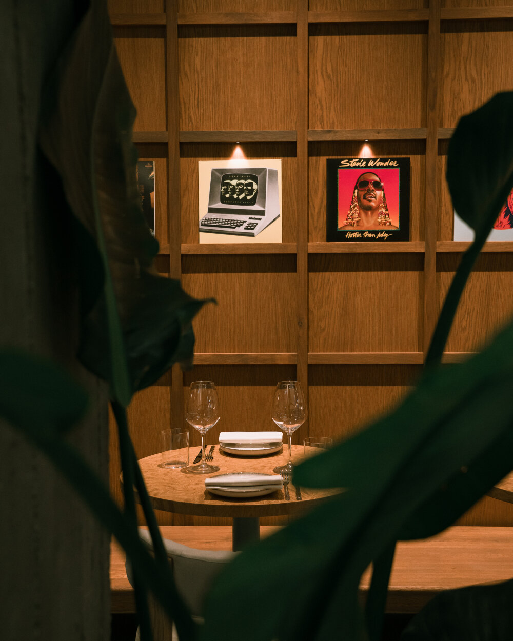 giorgia longoni studio channels retro japanese jazz cafés with 360-degree sound bar in milan
