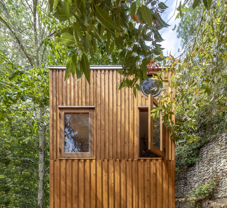Between Wood Craftsmanship and Small-Space Design: Discovering the Work of Madeiguincho in Portugal - Image 8 of 22