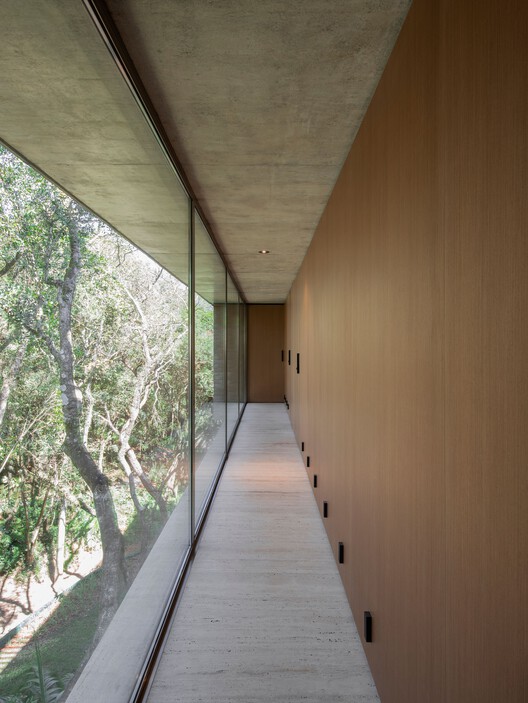House Pedra / Marcos Bertoldi Arquitetos - Image 4 of 34
