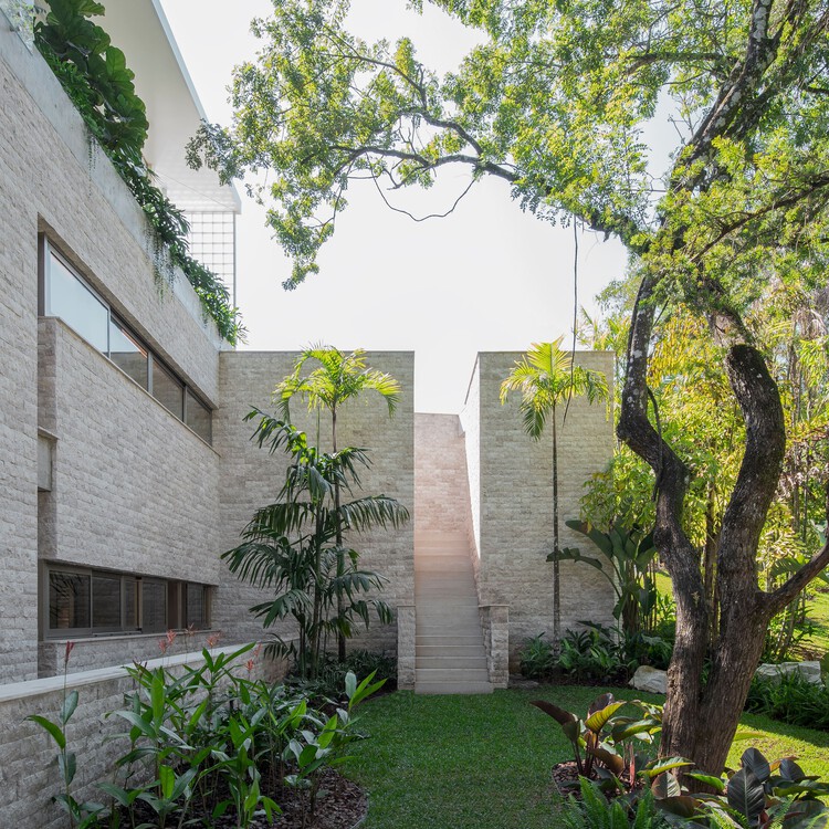 House Pedra / Marcos Bertoldi Arquitetos - Exterior Photography, Garden, Courtyard