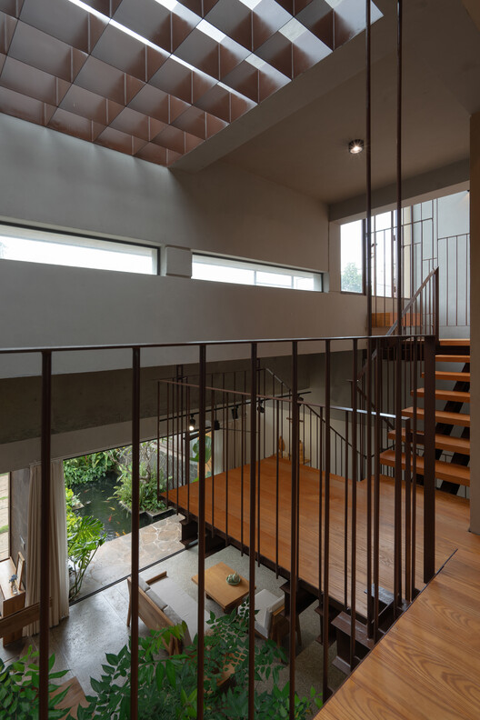 Jinjee House / Tad.atelier - Interior Photography, Stairs, Wood, Handrail