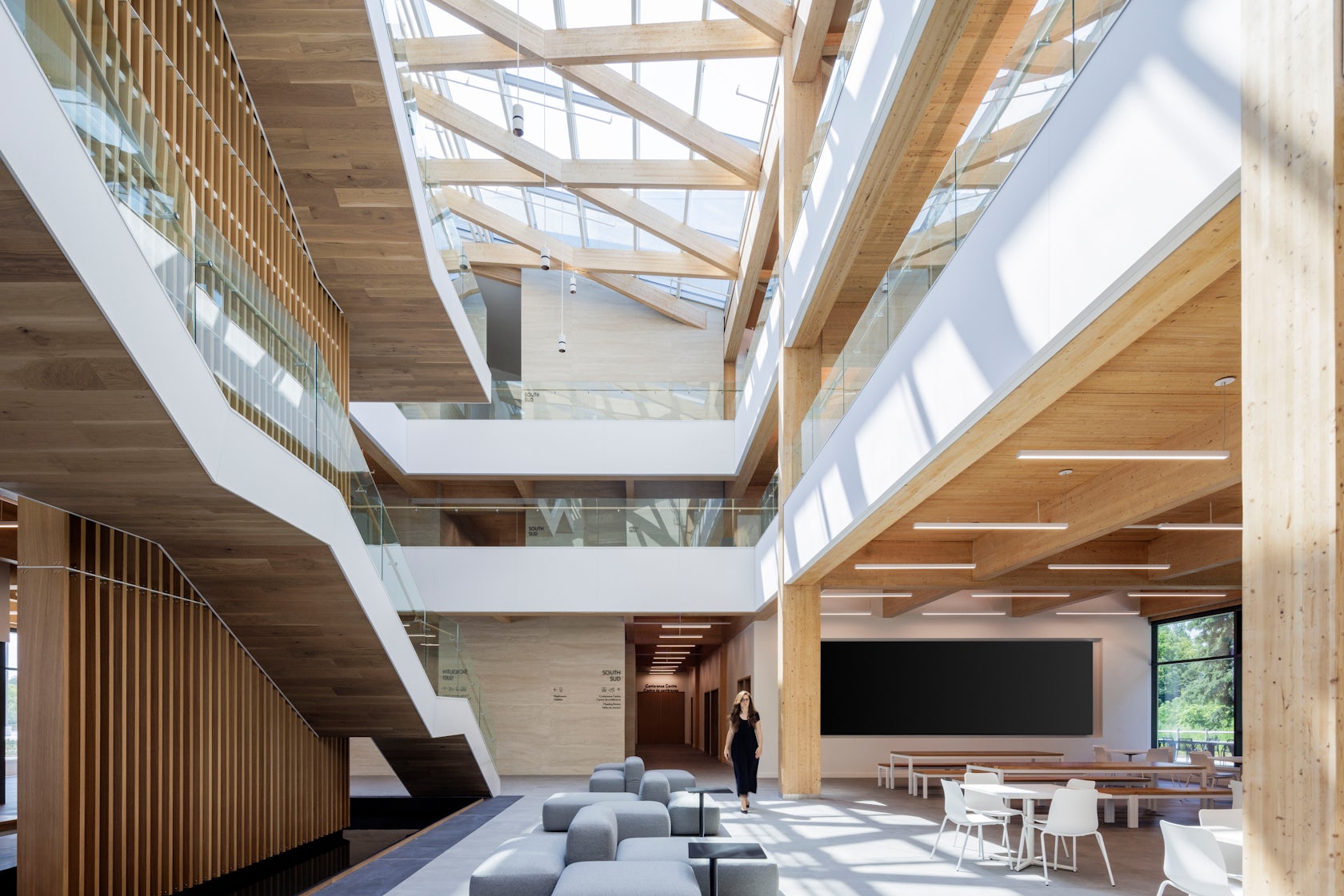 © Moriyama Teshima Architects