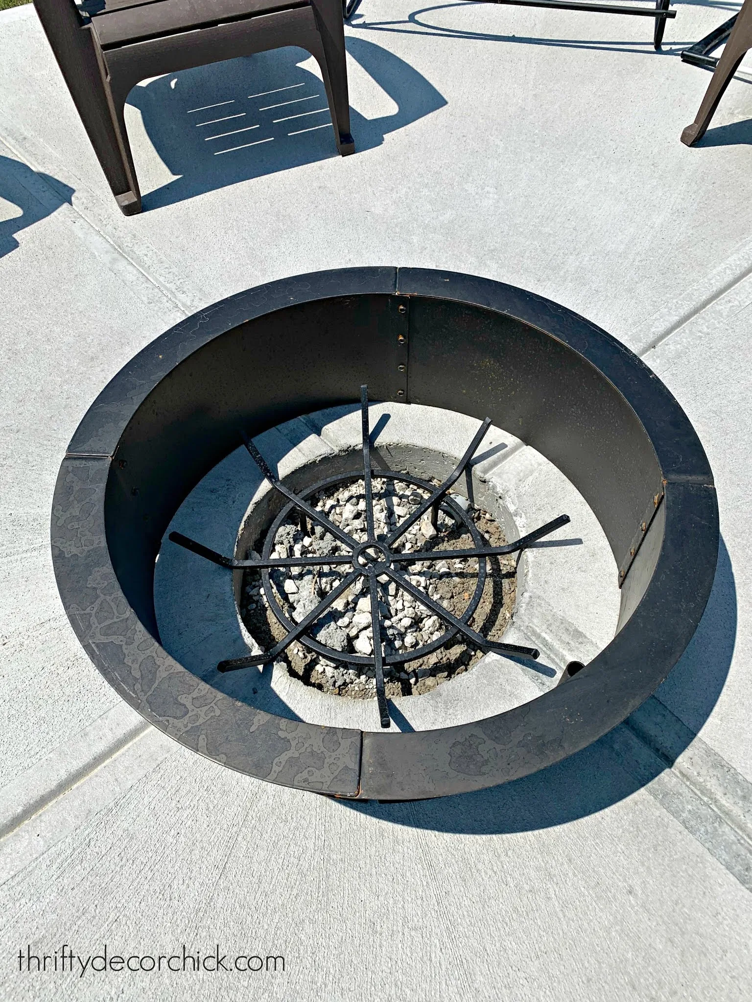 How to build your own (safe) fire pit
