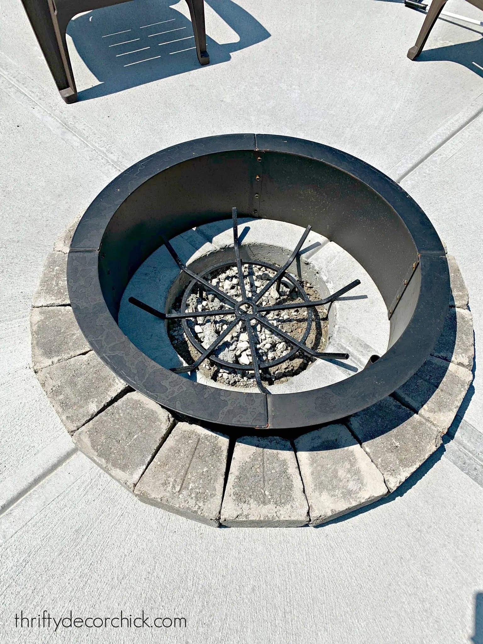 DIY outdoor fire pit tutorial