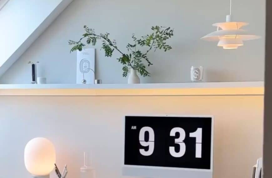 mosslanda lighted shelf