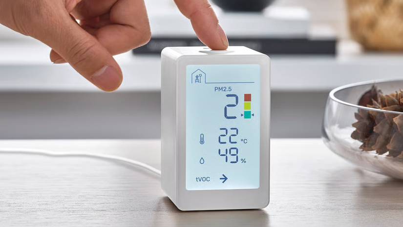 IKEA VINDSTYRKA air quality monitor.