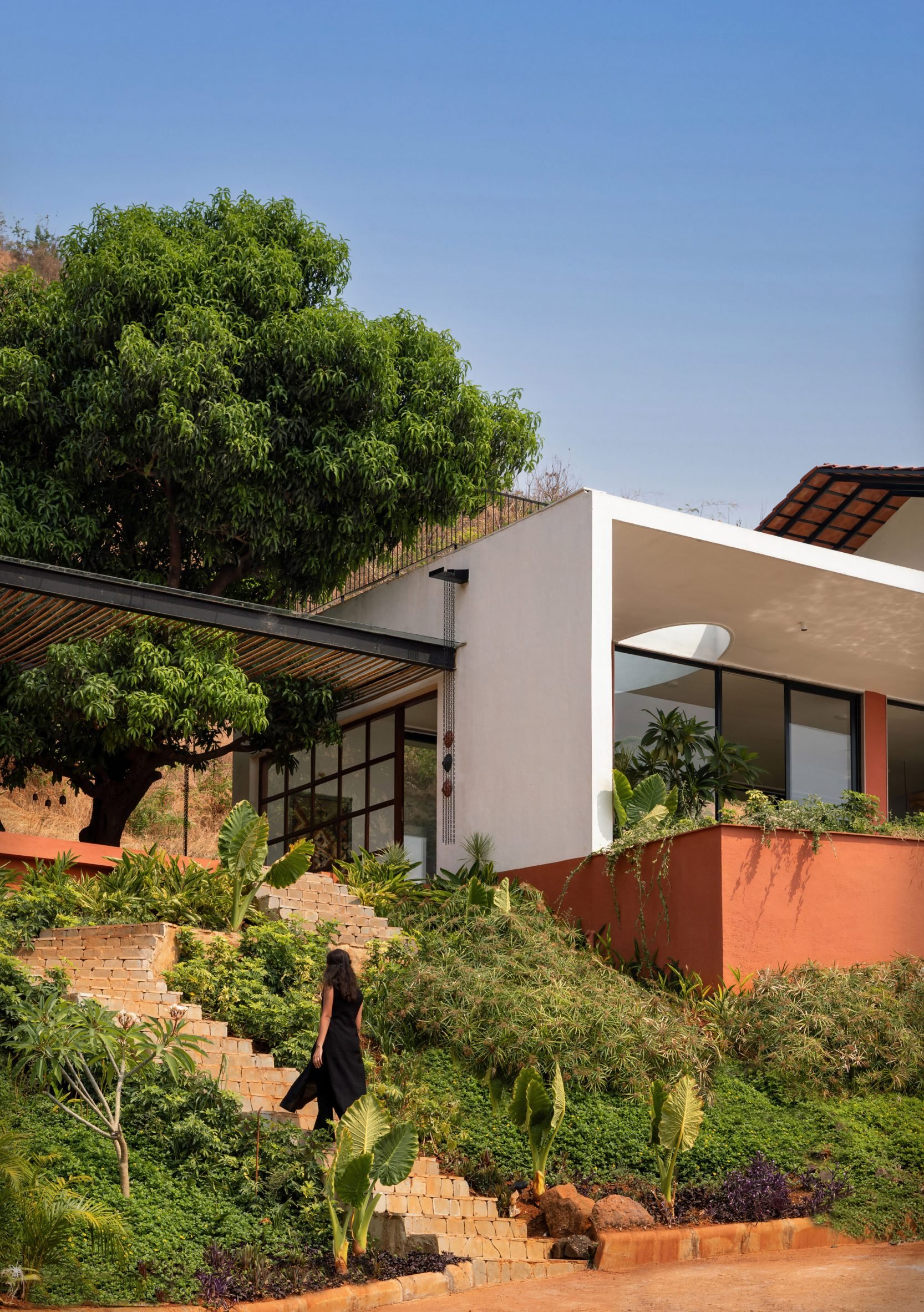 Villa Prakriti in India by UnTag