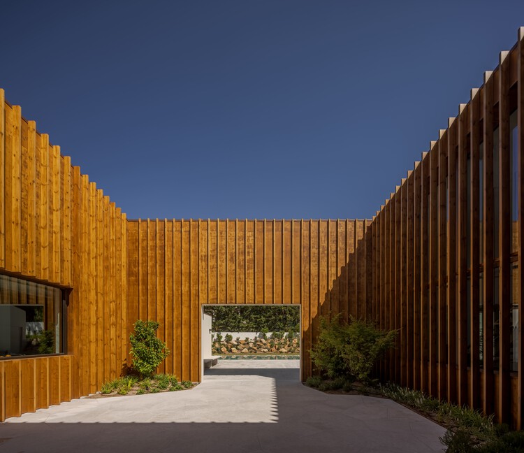House in Beloura / ARX Portugal Arquitectos - More Images