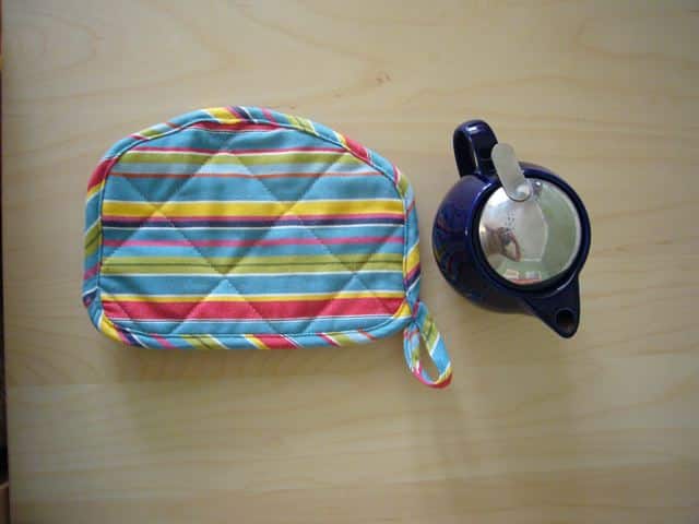 P1020590 - IKEA Hackers tea cosy