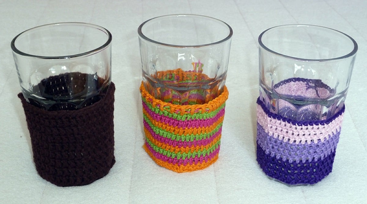 POKAL-glass-crochet-sleeves-3 - IKEA Hackers crochet glass sleeve
